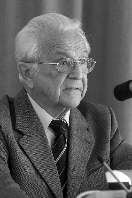 Prof. dr. dr. h. c. Hinc Schuster-Šewc (1927‒2021). (Foto: Serbski institut)